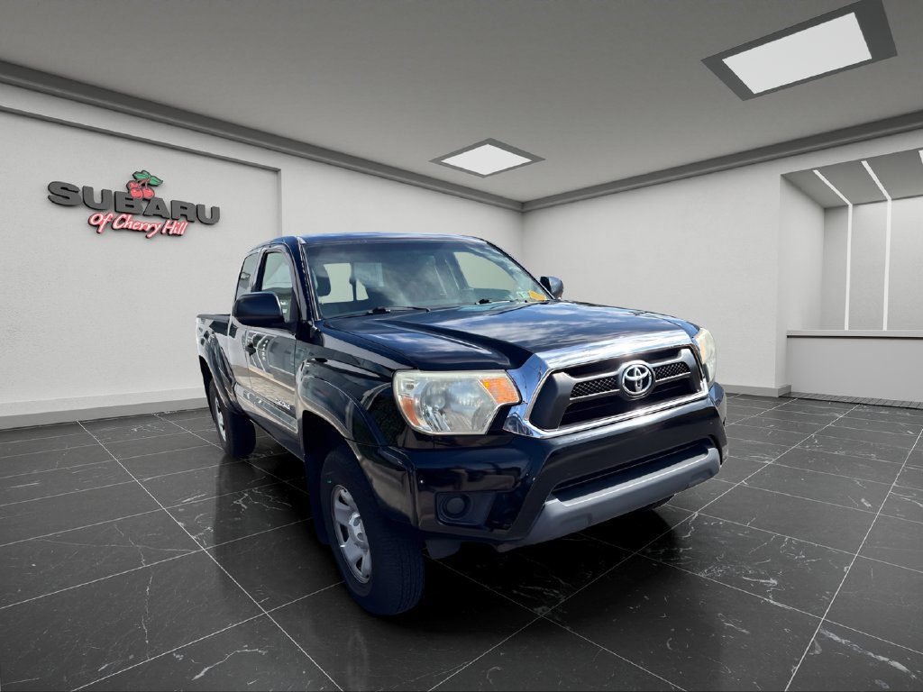 Used 2013 Toyota Tacoma 4x4 Access Cab w/ SR5 Pkg image 2