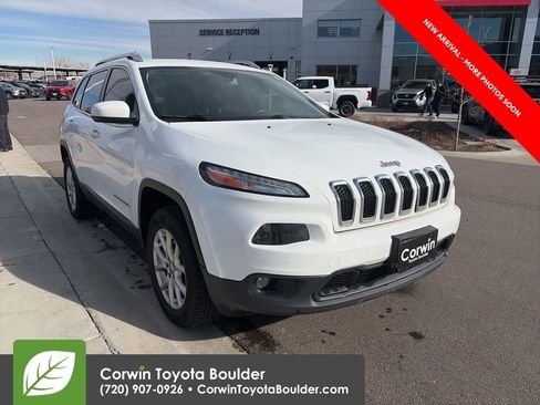 Used 2015 Jeep Cherokee Latitude w/ Cold Weather Group image 1