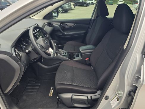 Used 2021 Nissan Rogue Sport S FWD image 12