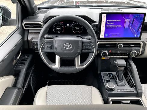 Used 2025 Toyota Tacoma Limited image 17