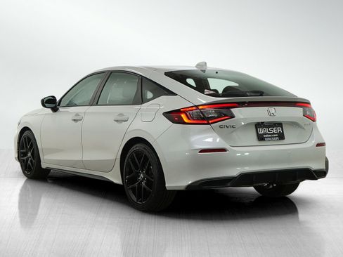 Used 2025 Honda Civic Sport image 3