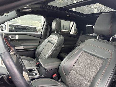 Used 2022 Ford Explorer Timberline AWD/4WD image 3