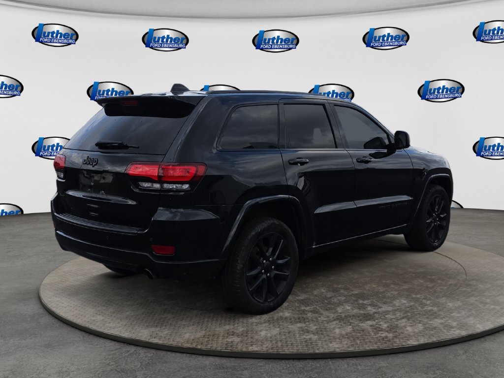 Used 2020 Jeep Grand Cherokee Altitude AWD/4WD image 5