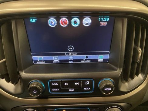 Used 2016 Chevrolet Colorado Z71 AWD/4WD image 4