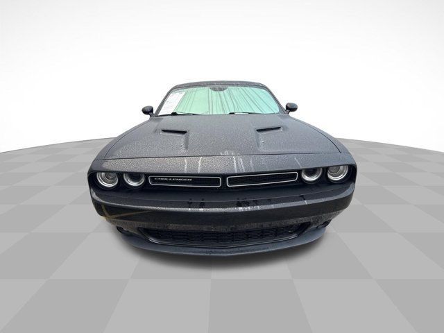 Used 2018 Dodge Challenger SXT Plus RWD image 2