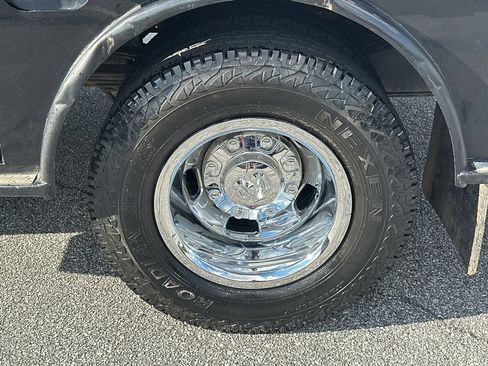 Used 2021 RAM 3500 Tradesman w/ Chrome Appearance Group AWD/4WD image 19