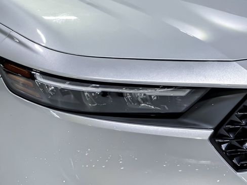 Used 2024 Honda Accord Sport image 12