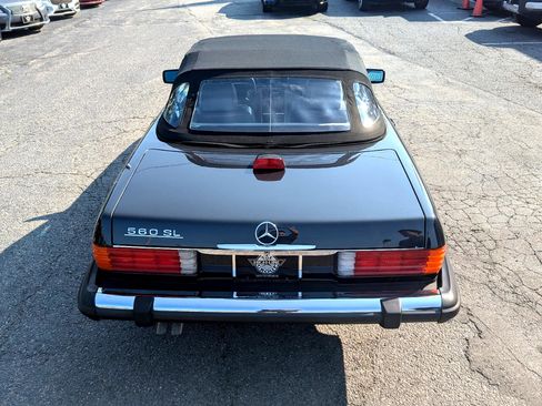 Used 1987 Mercedes-Benz 560 SL image 8