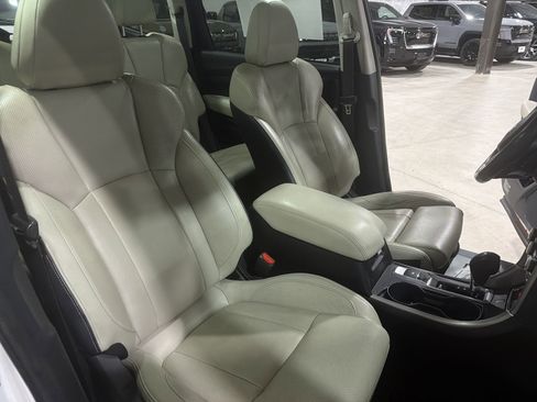 Used 2021 Subaru Ascent Limited w/ Technology Package image 35