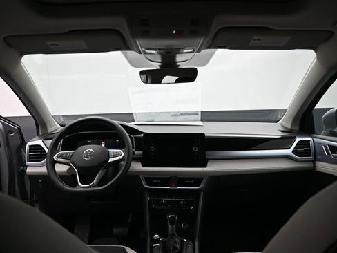 New 2026 Volkswagen Taos SE AWD/4WD image 10