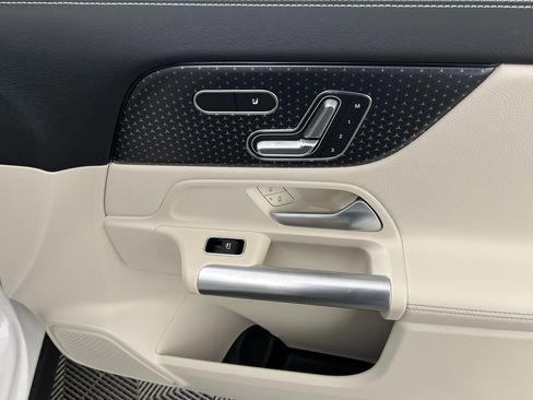 Used 2026 Mercedes-Benz GLA 250 4MATIC image 25