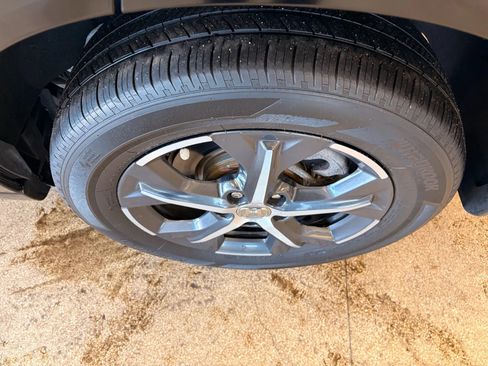 Used 2023 Honda HR-V EX-L image 45