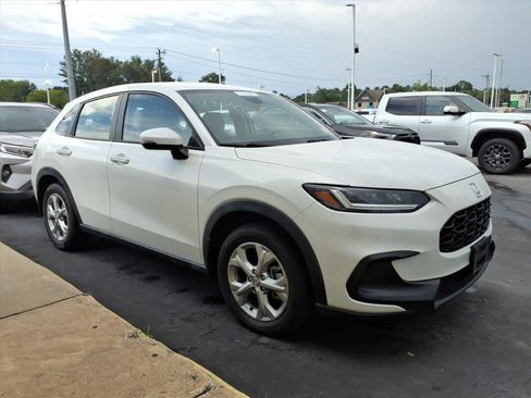Used 2023 Honda HR-V LX image 2
