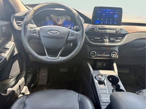Used 2020 Ford Escape Titanium AWD/4WD image 9