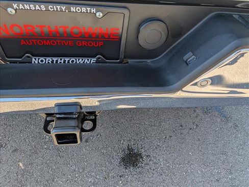 Used 2023 Chevrolet Silverado 1500 LT w/ Convenience Package II image 23