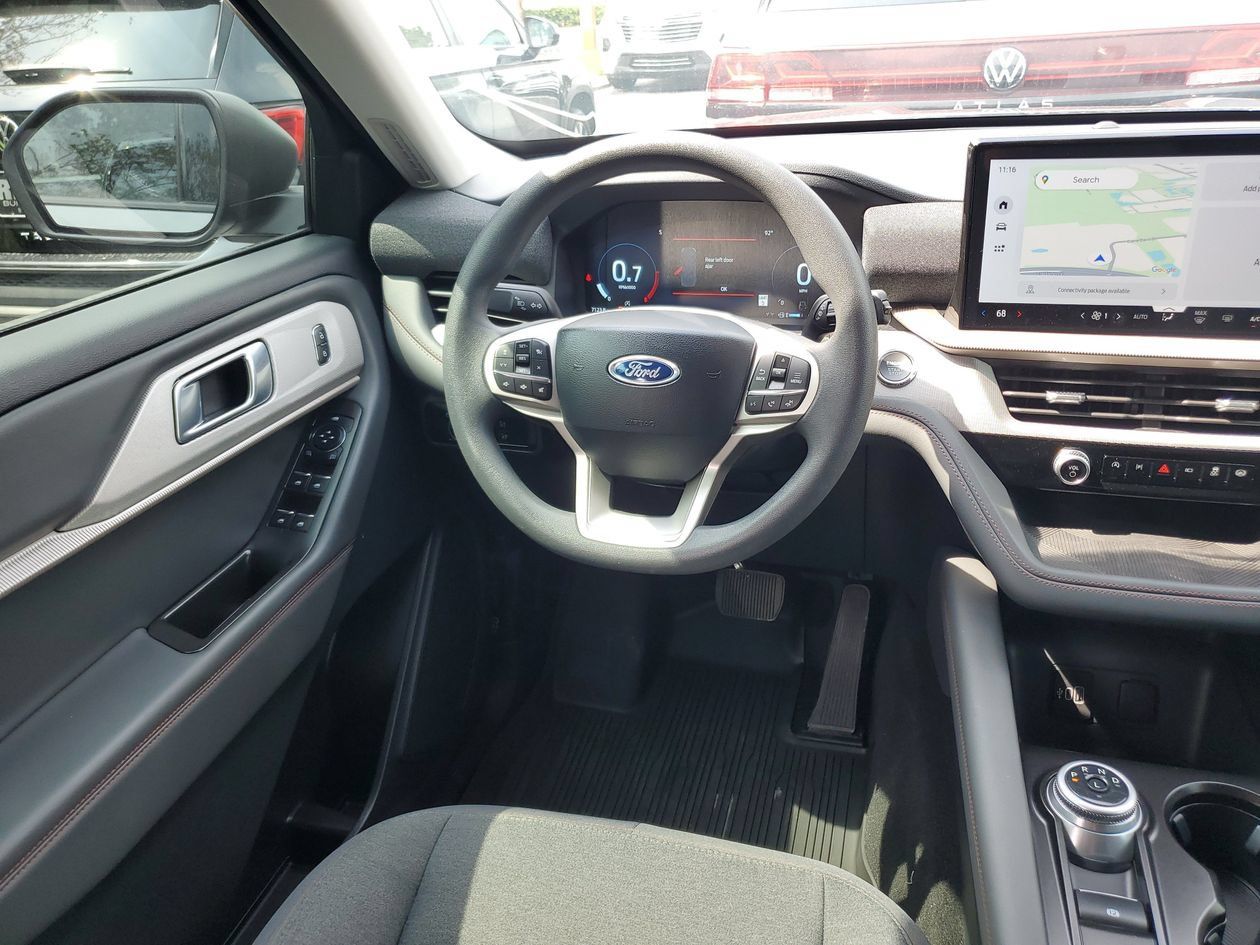 Used 2026 Ford Explorer Active RWD image 12