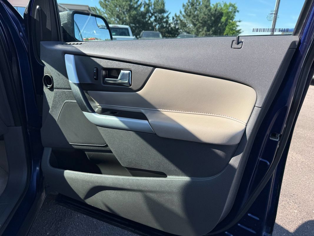 Used 2011 Ford Edge SE w/ 101A Rapid Spec Order Code FWD image 26
