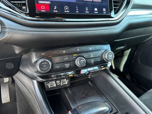 Used 2022 Dodge Durango GT RWD image 20