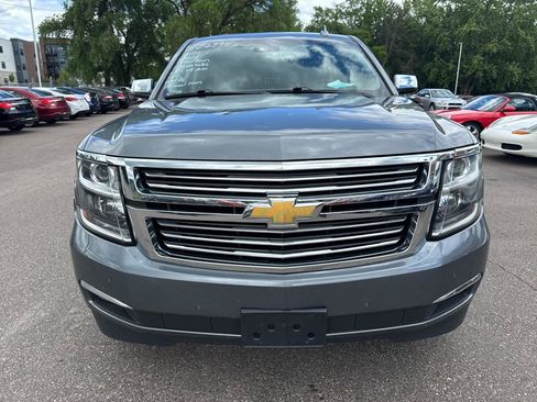 Used 2020 Chevrolet Suburban Premier w/ Premier Plus Edition AWD/4WD image 2