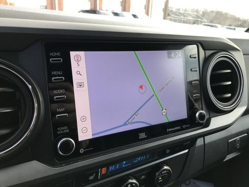 Certified 2022 Toyota Tacoma TRD Off-Road w/ TRD Premium Off Road Package image 26