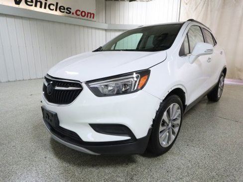 Used 2018 Buick Encore Preferred image 2