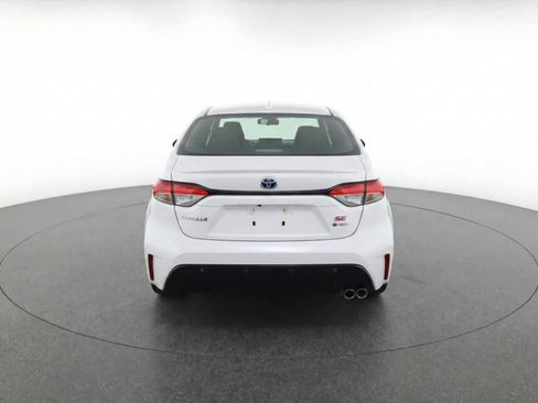 Used 2025 Toyota Corolla SE image 7