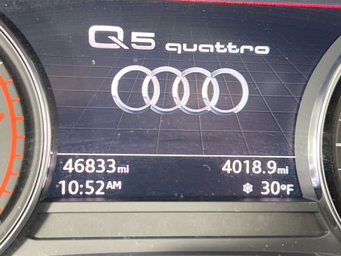 Used 2019 Audi Q5 2.0T Premium w/ Convenience Package image 12