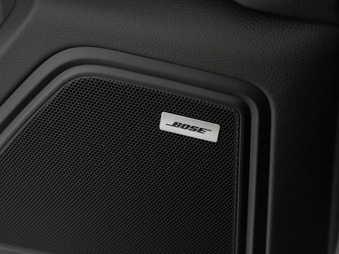 New 2026 Porsche Macan AWD/4WD image 33