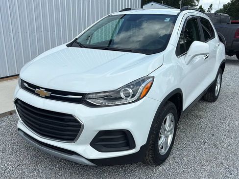 Used 2019 Chevrolet Trax LT w/ LT Convenience Package AWD/4WD image 12