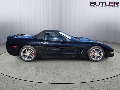 Used 2004 Chevrolet Corvette Convertible w/ Preferred Equipment Group image 5