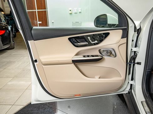 Certified 2026 Mercedes-Benz GLC 300 4MATIC image 19