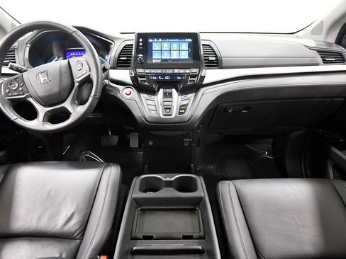 Certified 2024 Honda Odyssey EX-L image 3