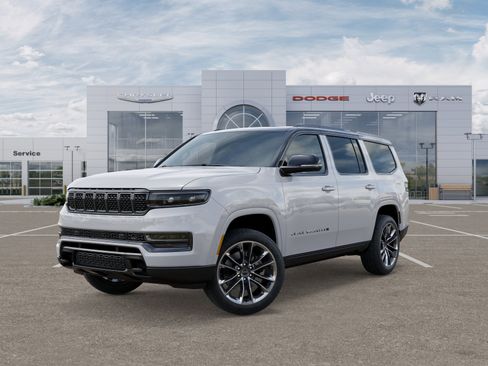 New 2025 Jeep Grand Wagoneer Series III w/ Quick Order Packagew 28T AWD/4WD image 29