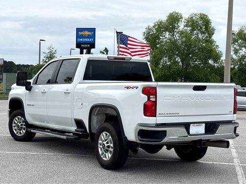 Used 2024 Chevrolet Silverado 2500 LT AWD/4WD image 16