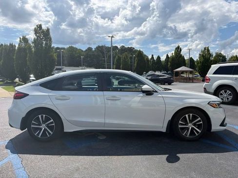 Used 2023 Honda Civic LX image 5
