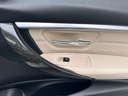 Used 2018 BMW 330i Sedan RWD image 18