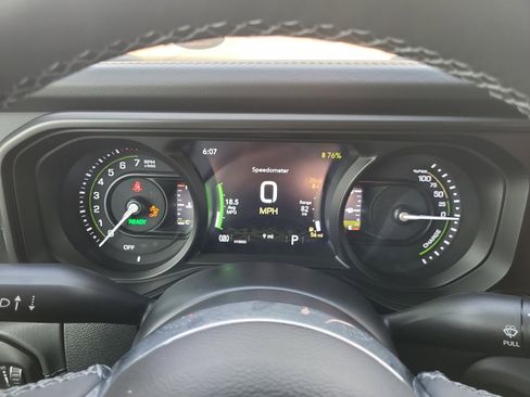 New 2025 Jeep Wrangler Sahara image 10