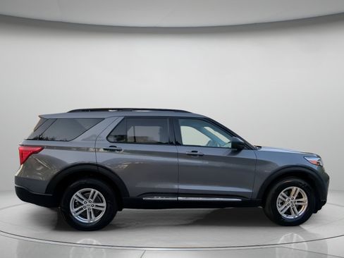 Certified 2023 Ford Explorer XLT AWD/4WD image 32