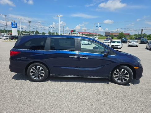 Used 2024 Honda Odyssey EX-L image 7