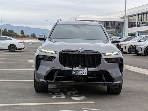 Used 2023 BMW X7 xDrive40i w/ M Sport Package image 7
