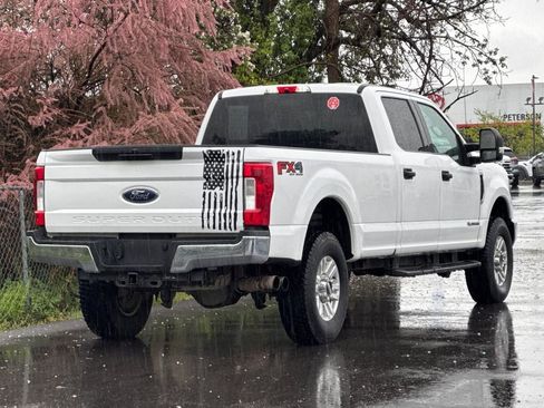 Used 2017 Ford F250 XLT image 4