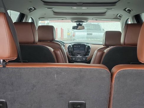 Used 2021 Chevrolet Traverse High Country AWD/4WD image 11