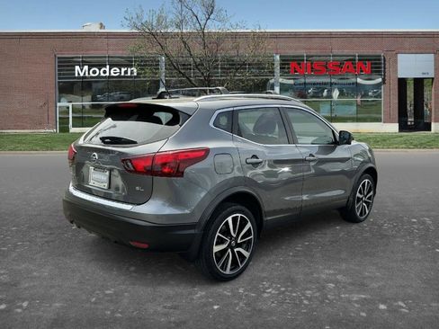 Used 2017 Nissan Rogue Sport SL image 4