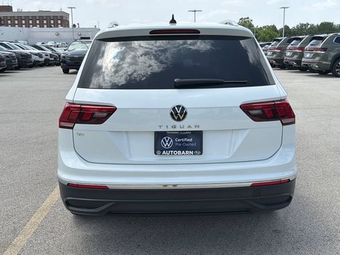 Certified 2023 Volkswagen Tiguan SE FWD image 5