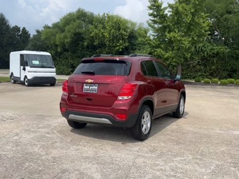 Used 2022 Chevrolet Trax LT w/ Driver Confidence Package AWD/4WD image 8