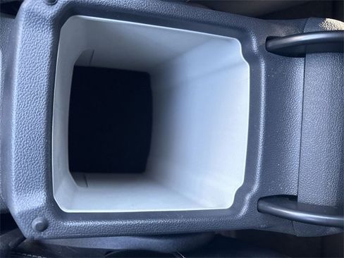 Used 2022 Volkswagen Taos SE image 21