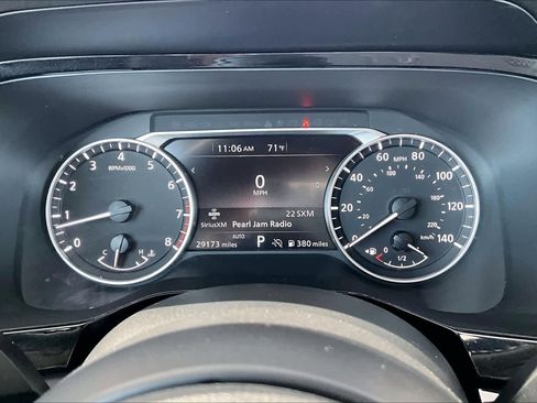 Used 2025 Nissan Pathfinder SV image 22