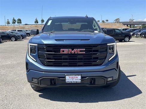New 2026 GMC Sierra 1500 Elevation w/ LPO, Elevation Black Package image 8