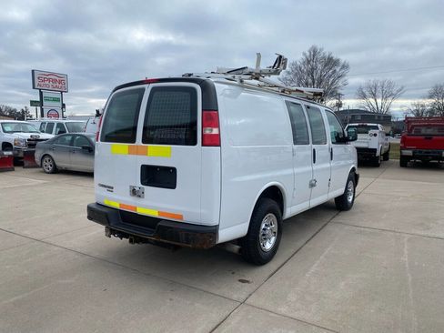 Used 2015 Chevrolet Express 2500 image 5