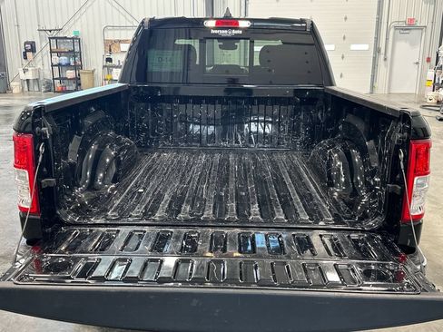 Used 2023 RAM 1500 Big Horn AWD/4WD image 30